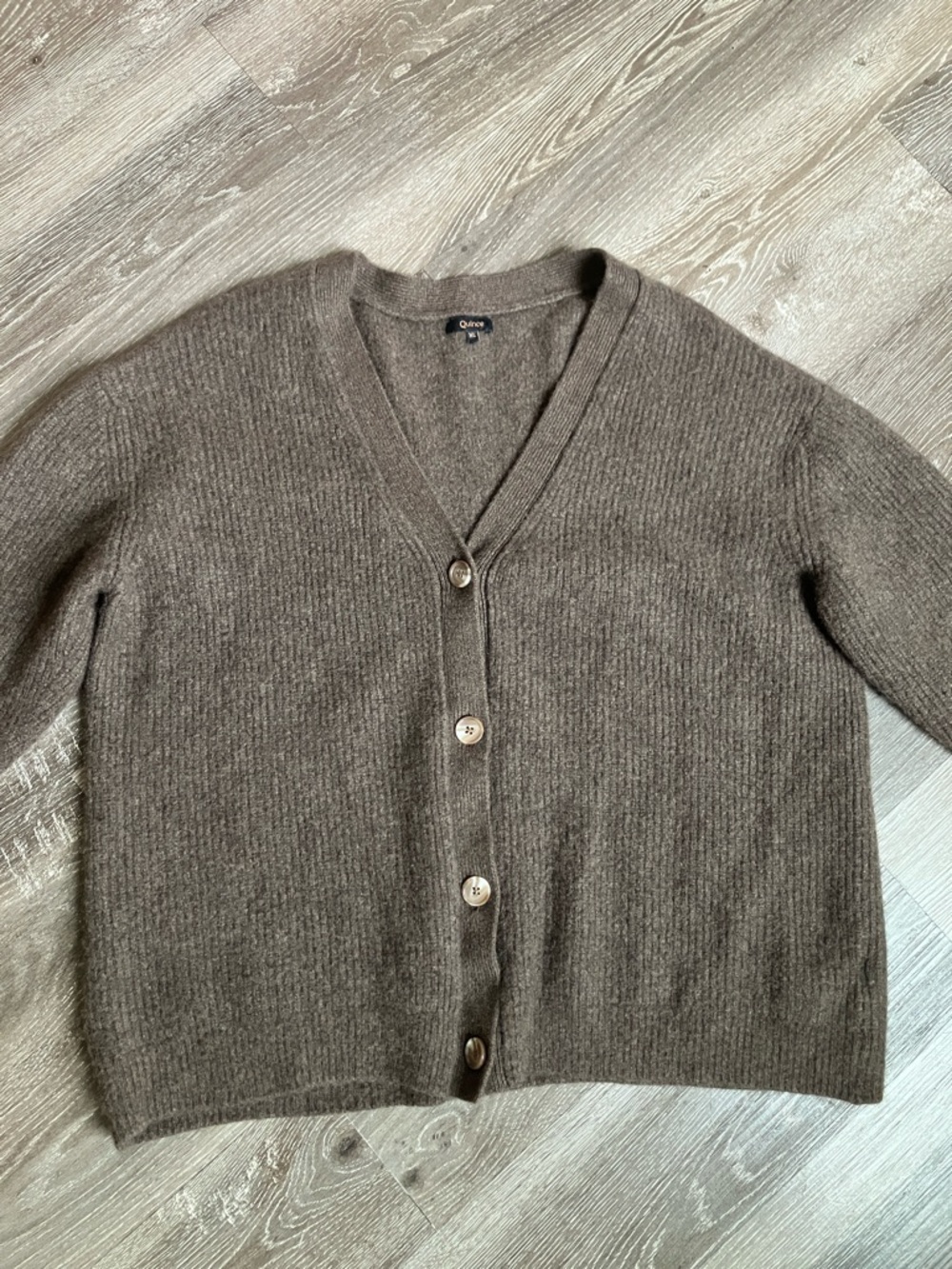 Quince Mongolian Cashmere Oversized Boyfriend Cardigan Sweater - Picture 6 of 12